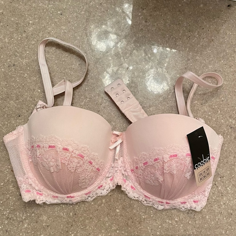 Cookie padded bra, 36C. New with tags.